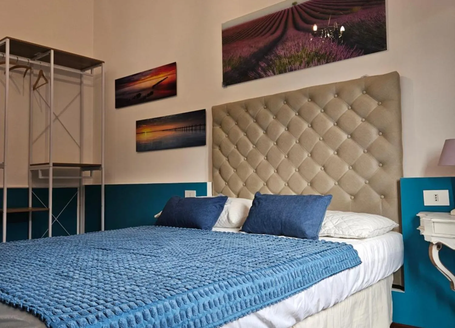 12 V Itali Hotel Rome